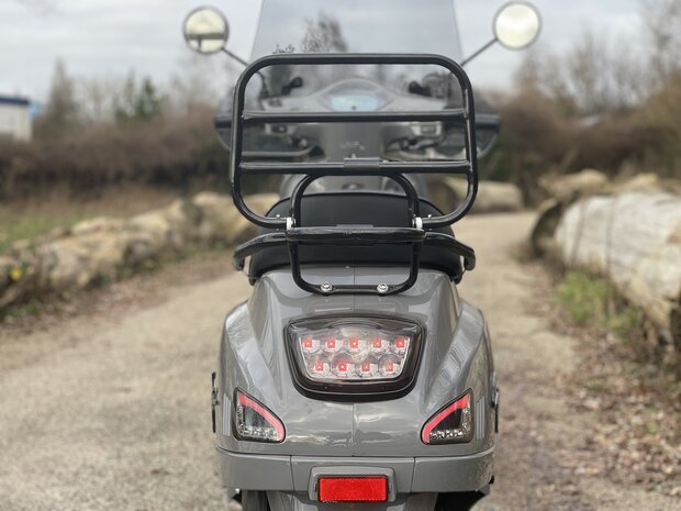 Santini Capri Digital EFI Scooter Nardo Grey E5