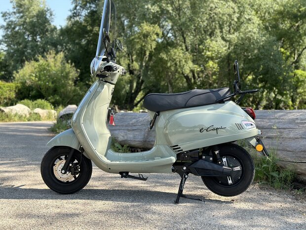 Custom Santini e-Capri Elektrische Scooter Oliva Lucido 