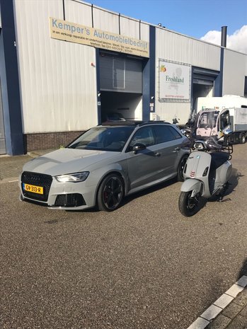 Custom Vespa Sprint Audi Nardo Grey15