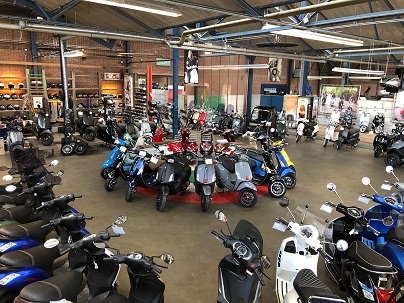 AGM Goccia Delivery Elektrische Scooter - Scooterspot 1000m2 scooterwinkel  in Amsterdam