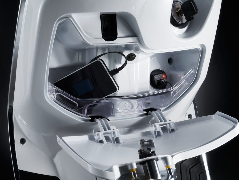 Kymco New Like Matgrijs E5 - Scooterspot 1000m2 scooterwinkel in Amsterdam