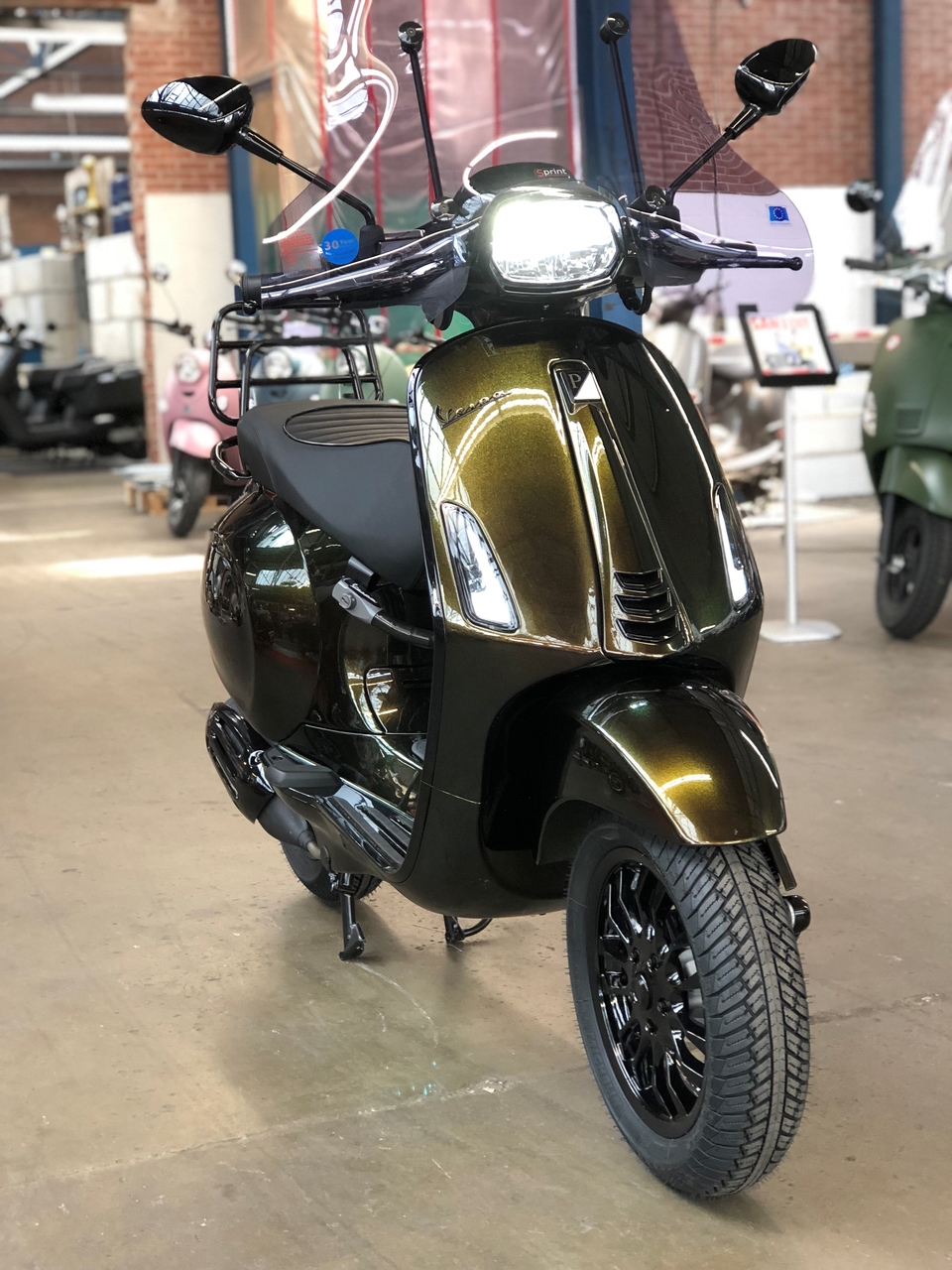 Custom Vespa Sprint Bronzoro | Scooterspot - Scooterspot 1000m2  scooterwinkel in Amsterdam