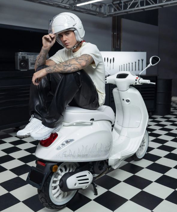 Vespa Sprint xx Justin Bieber 2