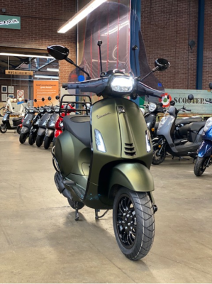 Vespa Sprint CCG Candy Cobra Green Custom