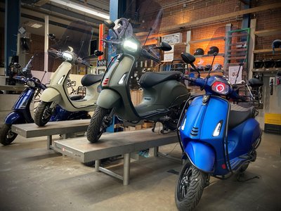 Vespa custom scooters. Ontwerp jouw eigen Vespa !