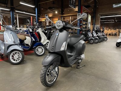 Vespa Primavera S Nero Matt Matzwart E5 Nieuwe Editie 2023