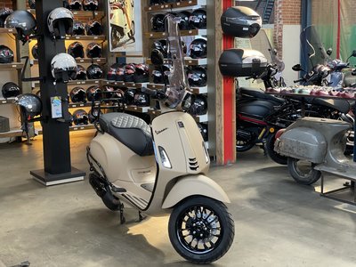 Custom Vespa - Ontwerp je eigen Vespa | Scooterspot - Scooterspot 1000m2  scooterwinkel in Amsterdam