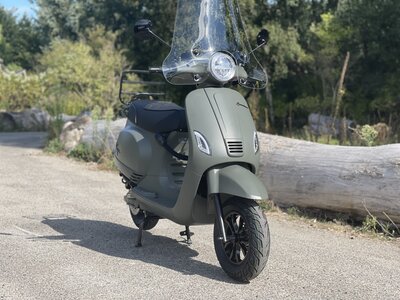 Santini e-Capri 4.0 Elektrische Scooter Guerilla Green