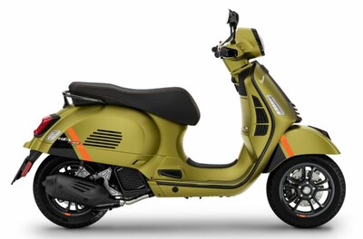 Vespa GTS 300 SuperSport Verde Ambizioso 2023