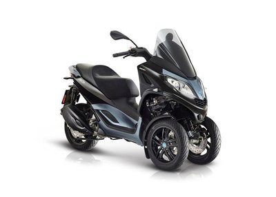 Piaggio MP3 LT 300 HPE Nero Glanszwart E5