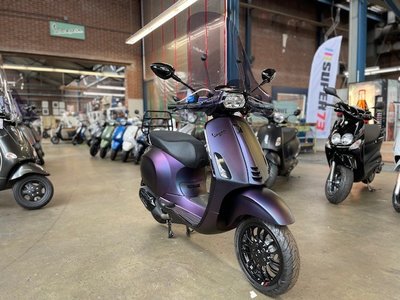 Custom Vespa Sprint Cameleon 2021