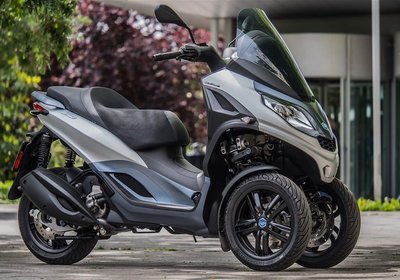 piaggio mp3 lt